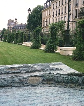 La Mer,(fragment) 1989. Bronze, Paris, Boulevard Pereire